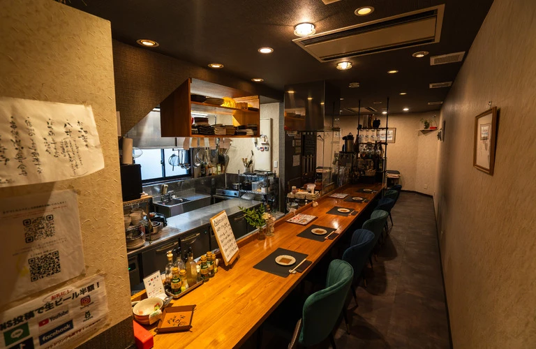駒ヶ根市駅近で居酒屋、飲み会、宴会、女子会、ワンランク上の炭焼き料理で舌鼓